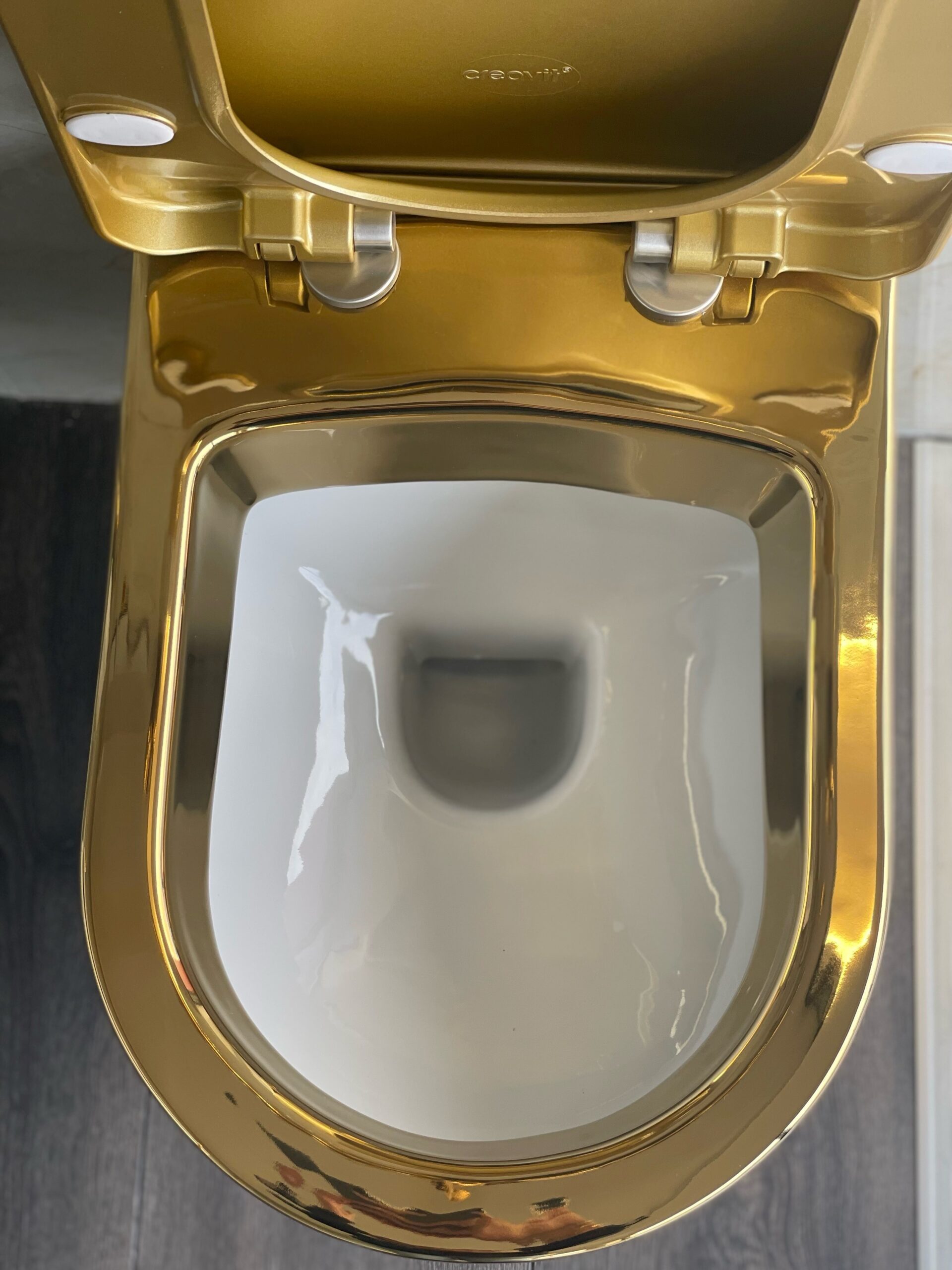 Creavit Design Hangend Toilet - Gouden Keramische Toiletpot - Luxueuze Wandcloset met Bidet